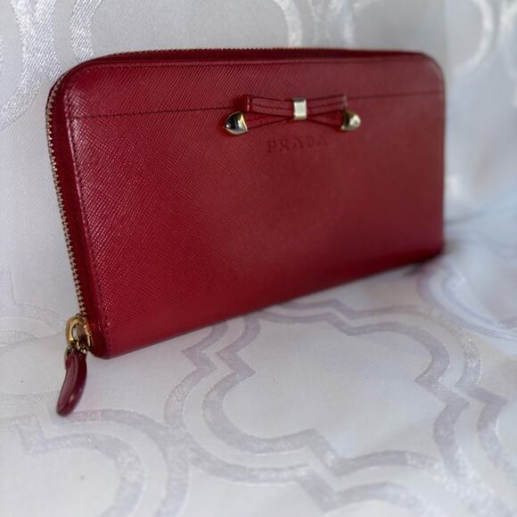 Prada Red Saffiano Leather
Bow Zip Around Wallet - Picture 3 of 10